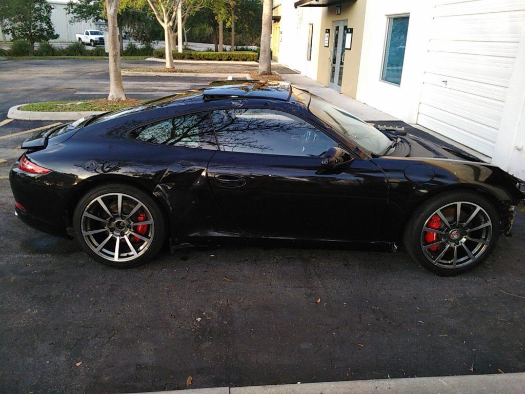 2013 Porsche 911 Carrera S – ONLY 855 MILES!