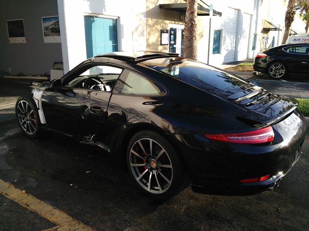 2013 Porsche 911 Carrera S – ONLY 855 MILES!