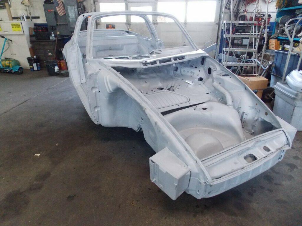 1972 Porsche 911 Targa Restoration Project with Extra body shell